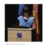 Profesora de inglés, chino, francés, catalán, castellano y violín